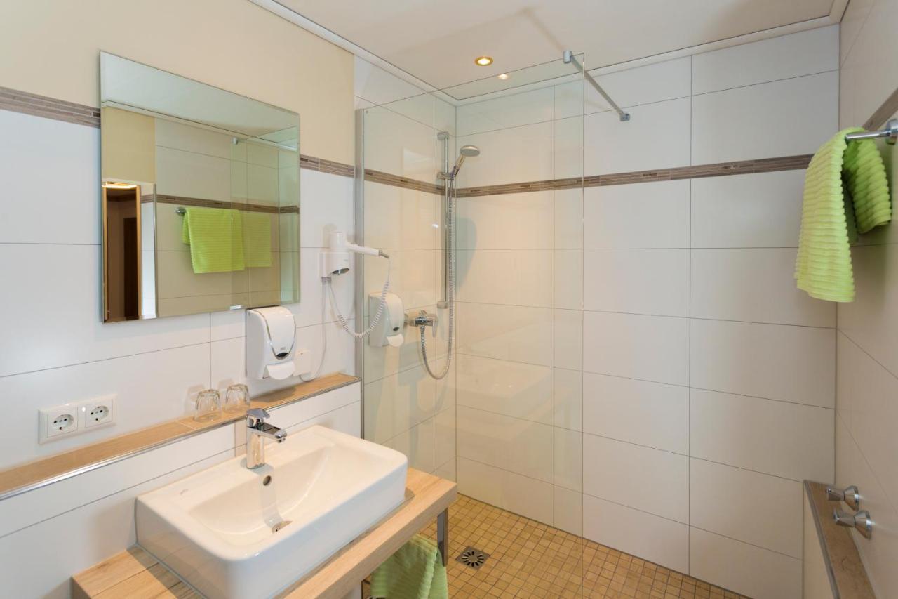 Hotel Gondel Altenkunstadt Eksteriør billede