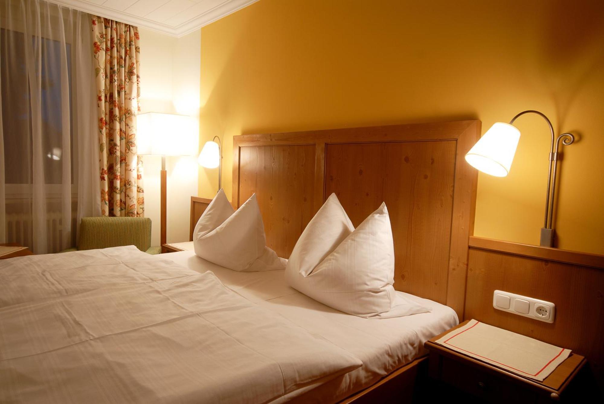 Hotel Gondel Altenkunstadt Eksteriør billede