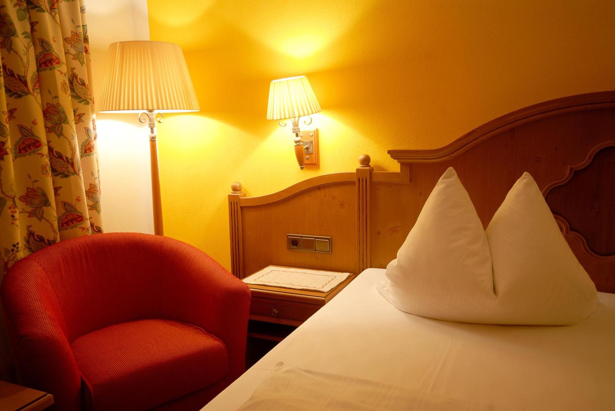 Hotel Gondel Altenkunstadt Eksteriør billede